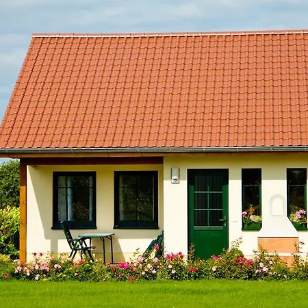 Hof Maiweg Апартаменты *