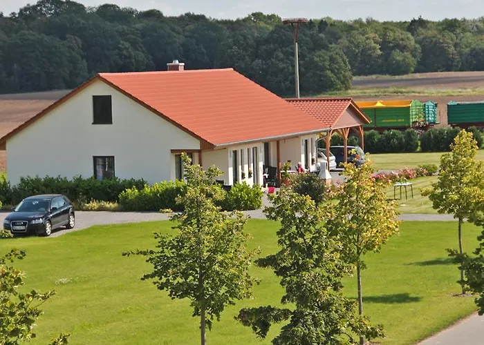 Hof Maiweg * Alt Schonau